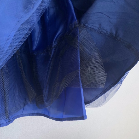 4 ever Free Deep Blue Tulle Dress with Sequins and Bow detail SIZE 4 NWT - Picture 6 of 7